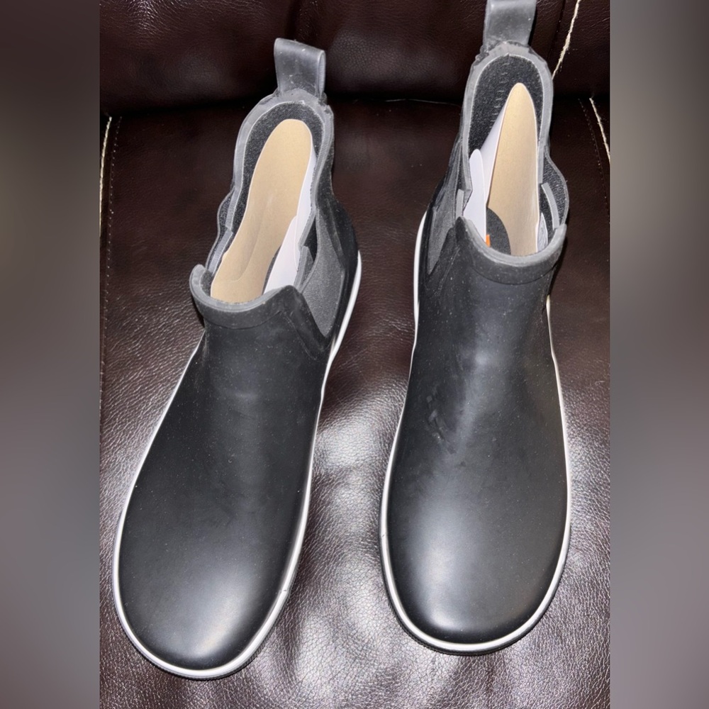 Rocket Dog Black Slip-On Rain Chelsea Boots - Picture 3 of 12